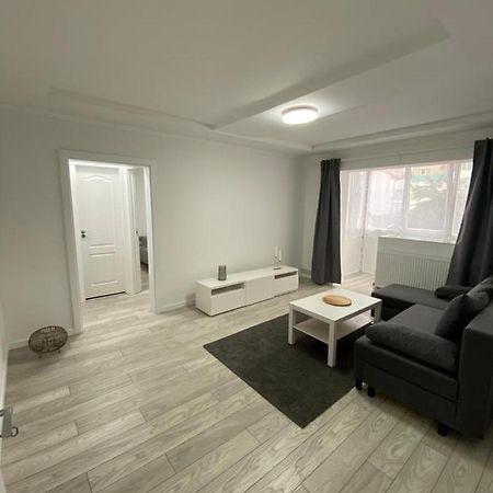 ルゴジApartamentアパートメント エクステリア 写真
