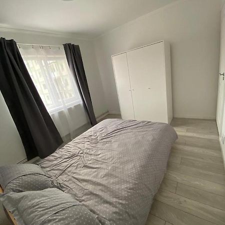 ルゴジApartamentアパートメント エクステリア 写真